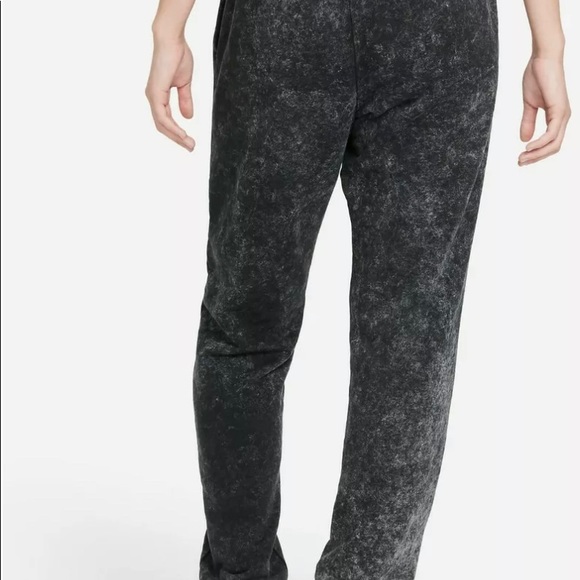 Nike 🌿Sportswear Essential Sweat Pants - Picture 6 of 7